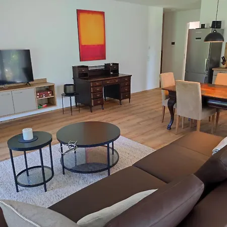 Singular - Mountainview 公寓